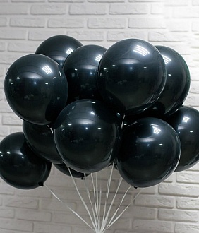 Набор из черных шариков с гелием